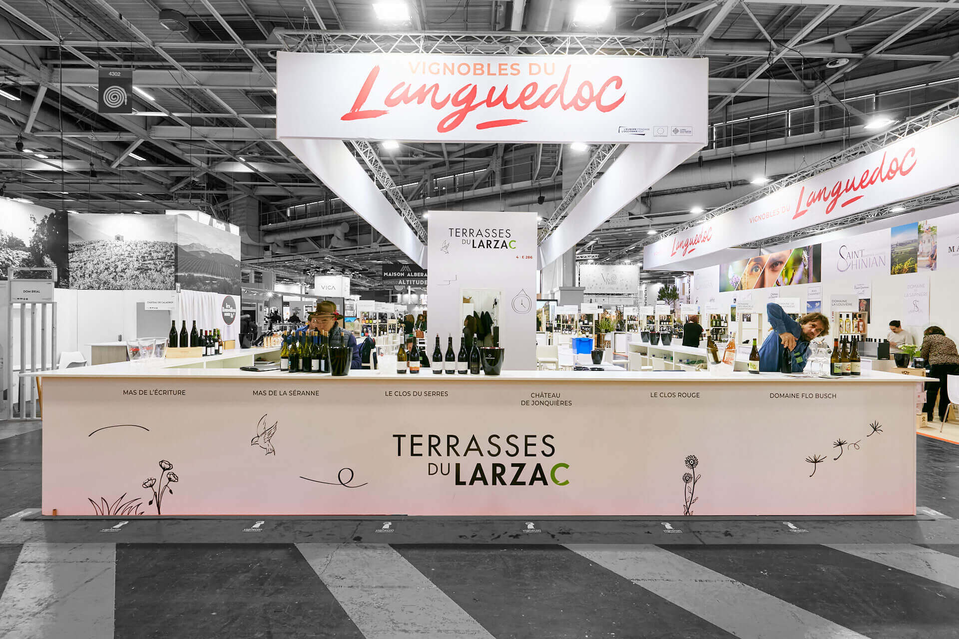 espace dégustation du stand sur-mesure IGP Languedoc au salon WINE PARIS 2024