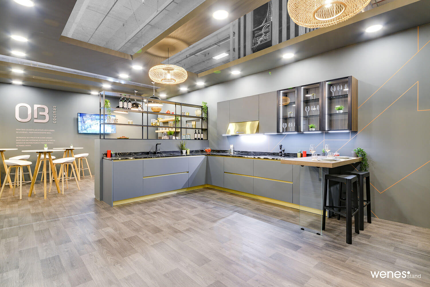vue intérieure du stand sur-mesure OB Cocinas au salon SADECC 2019