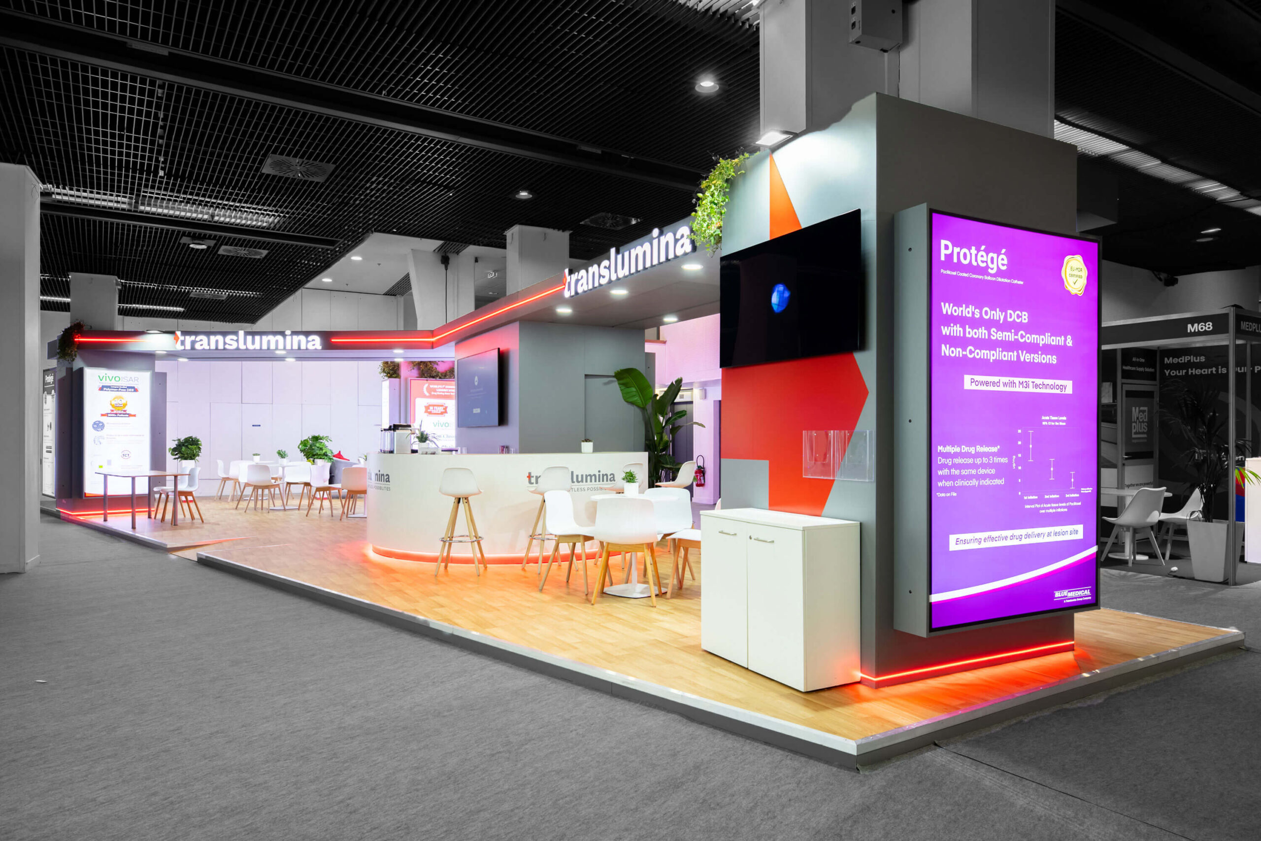 Vu de l'angle du stand sur-mesure TRANSLUMINA lors du salon EURO PCR 2025