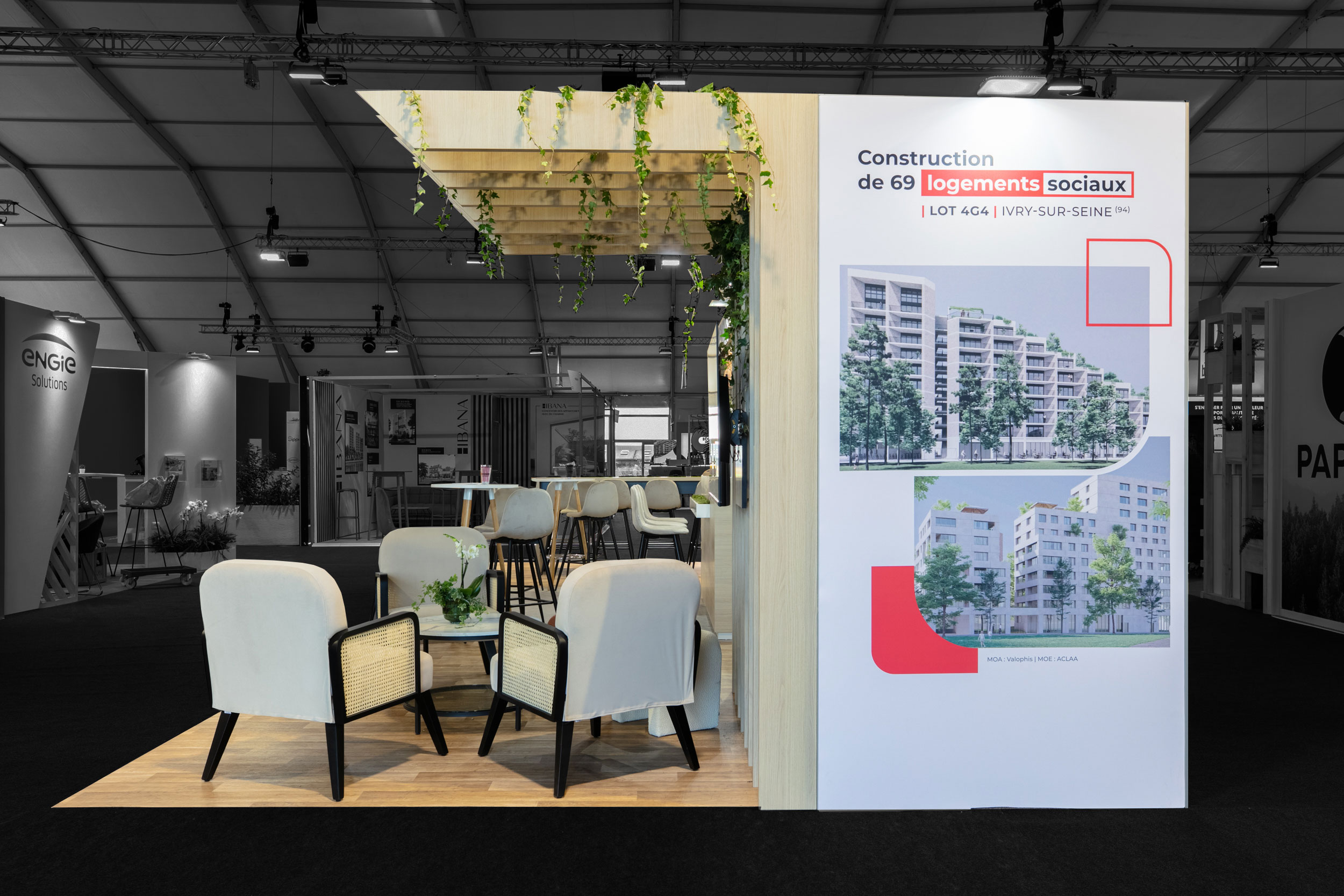 Vue de coté du stand sur-mesure Groupe Legendre au salon Espace Collectivités 2025.