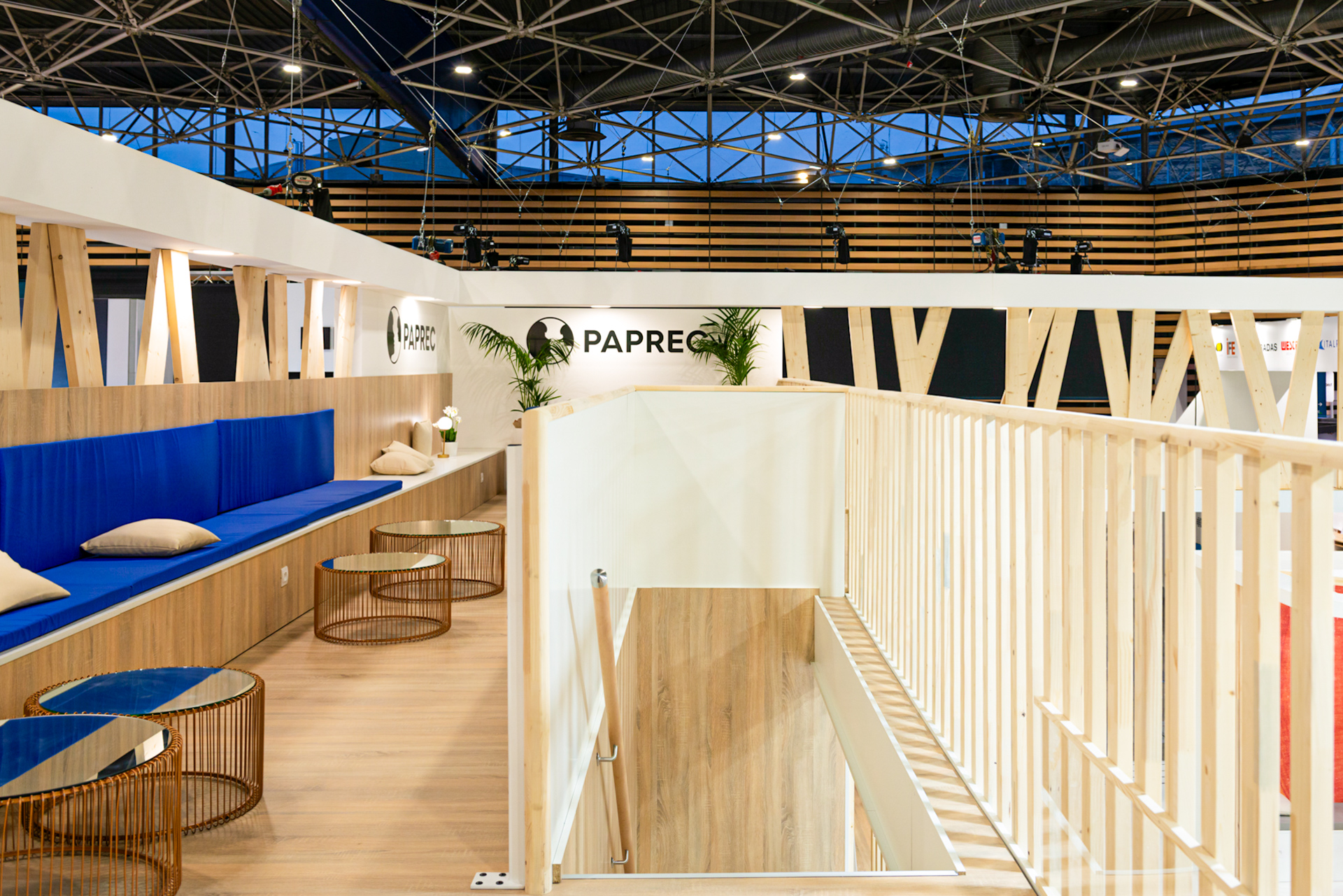 Vue d'intérieur du stand sur-mesure Paprec au salon Pollutec 2025.