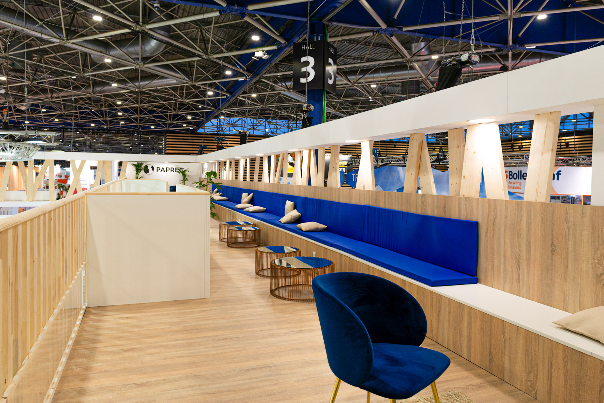 Vue d'intérieur du stand sur-mesure Paprec au salon Pollutec 2025.