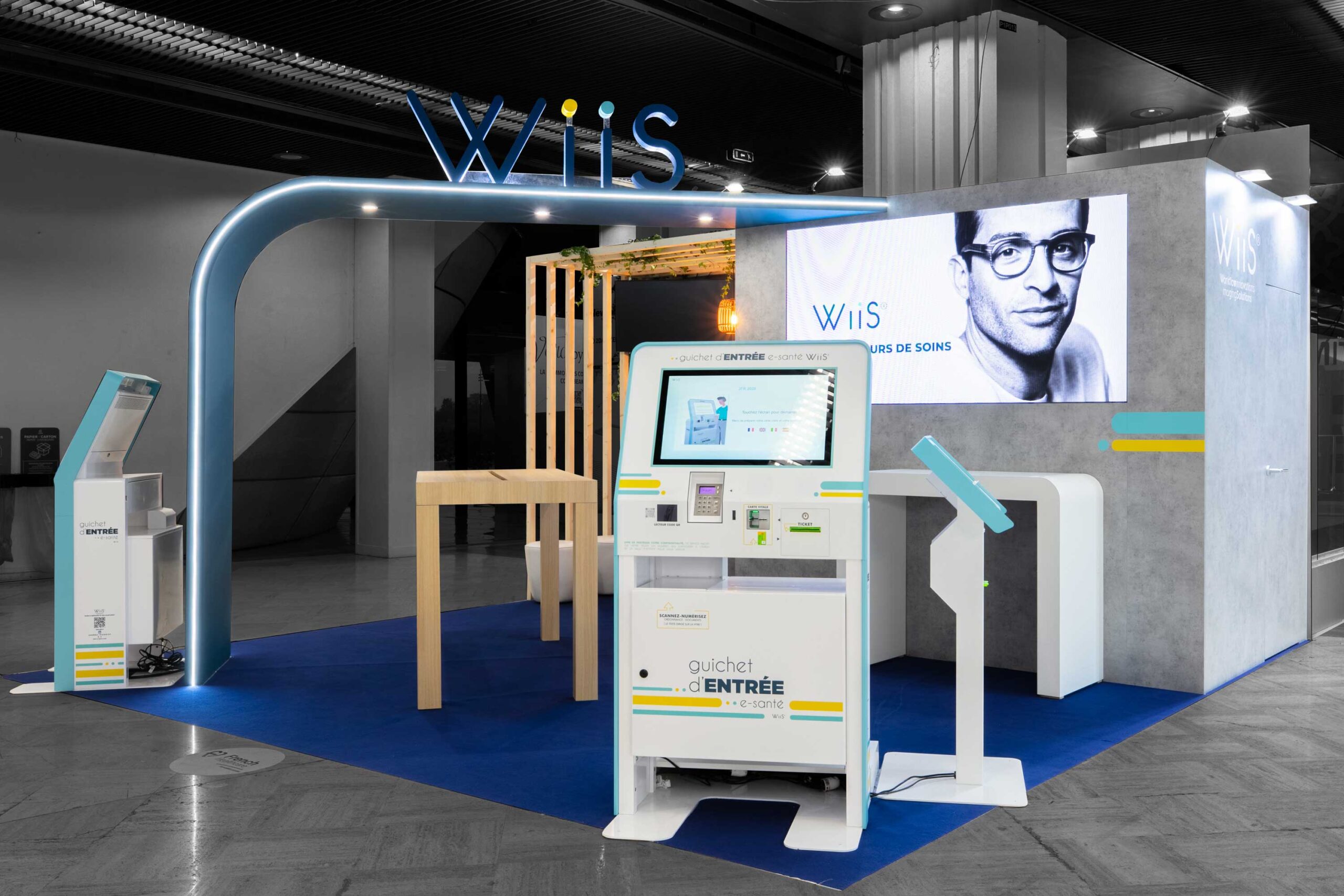 Vue de face du stand sur-mesure Wiis au salon JFR 2025.