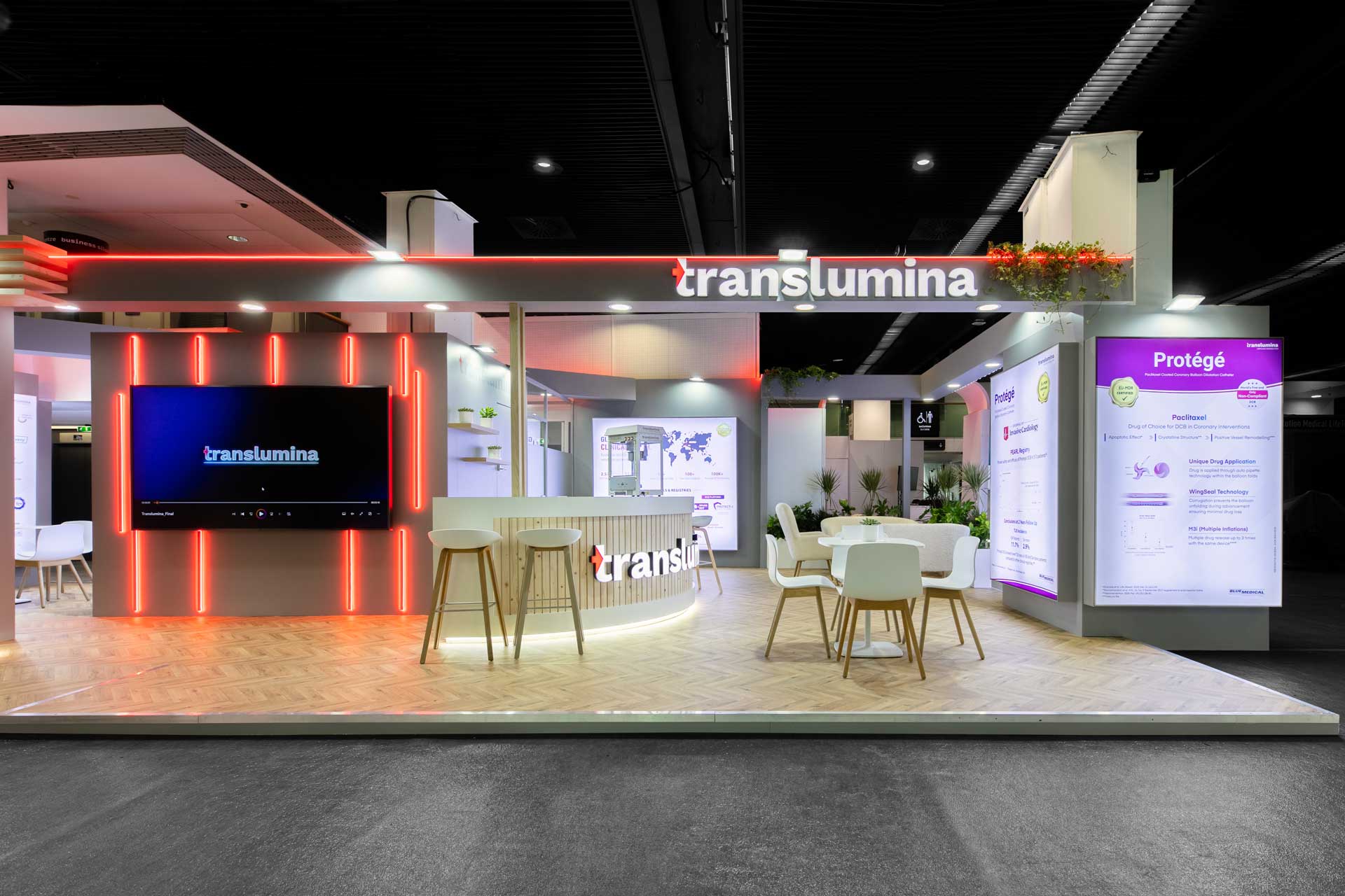 Vue de face du stand sur-mesure Translumina au salon Euro PCR 2026.
