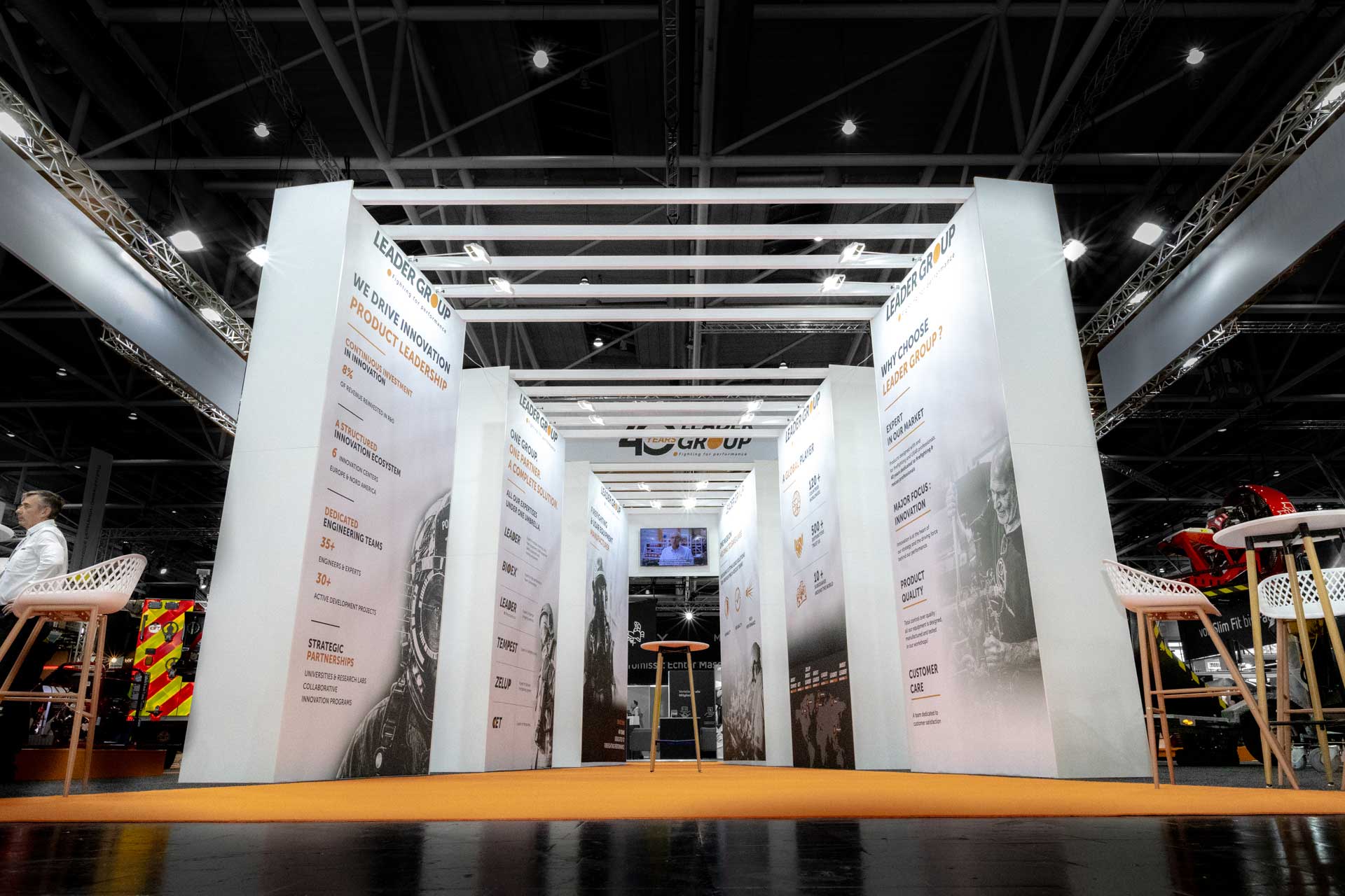Vue de face du stand sur-mesure Leader Group au salon Interschutz 2026.