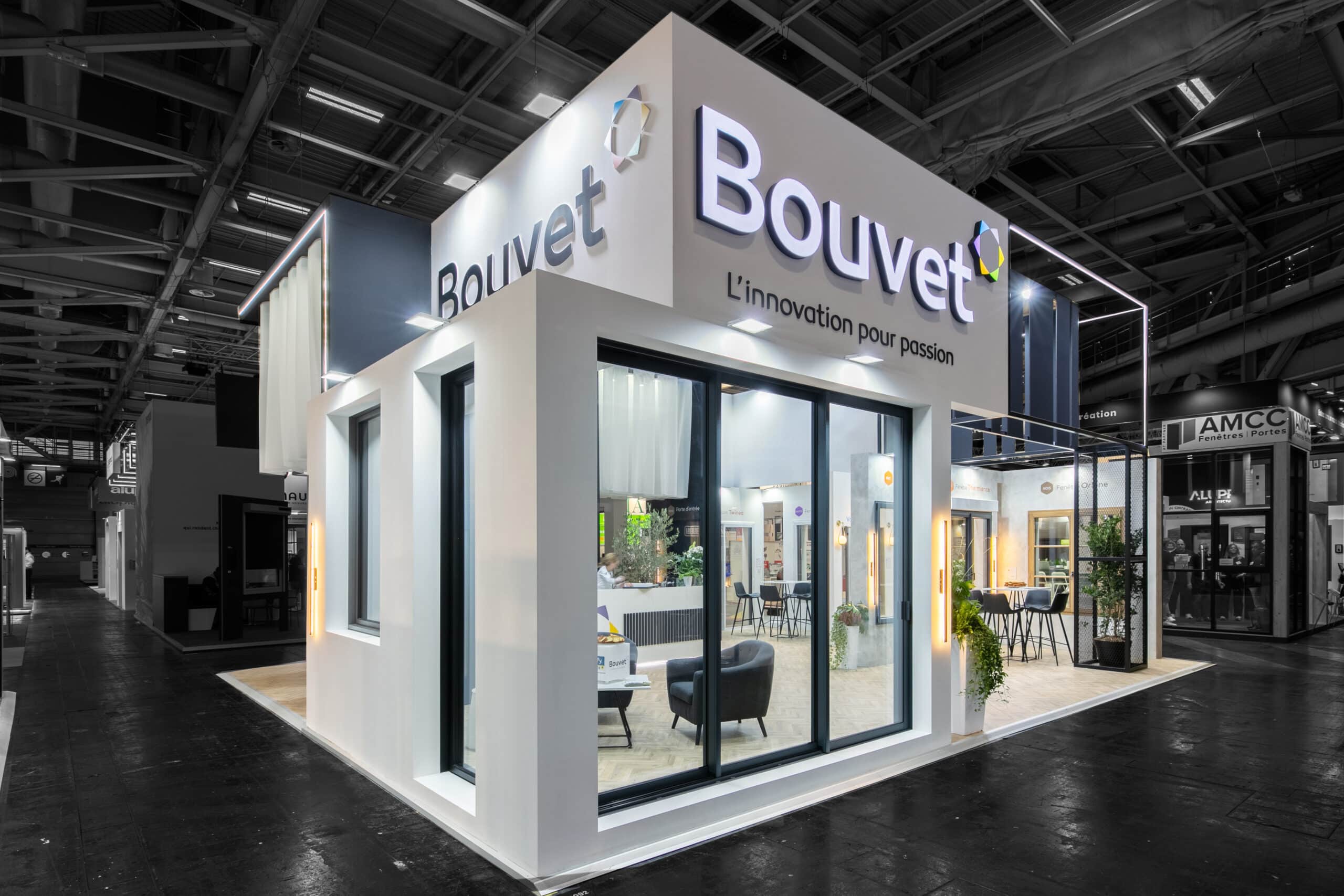 Vue de cote gauche du stand Bouvet au salon COEC 2026.