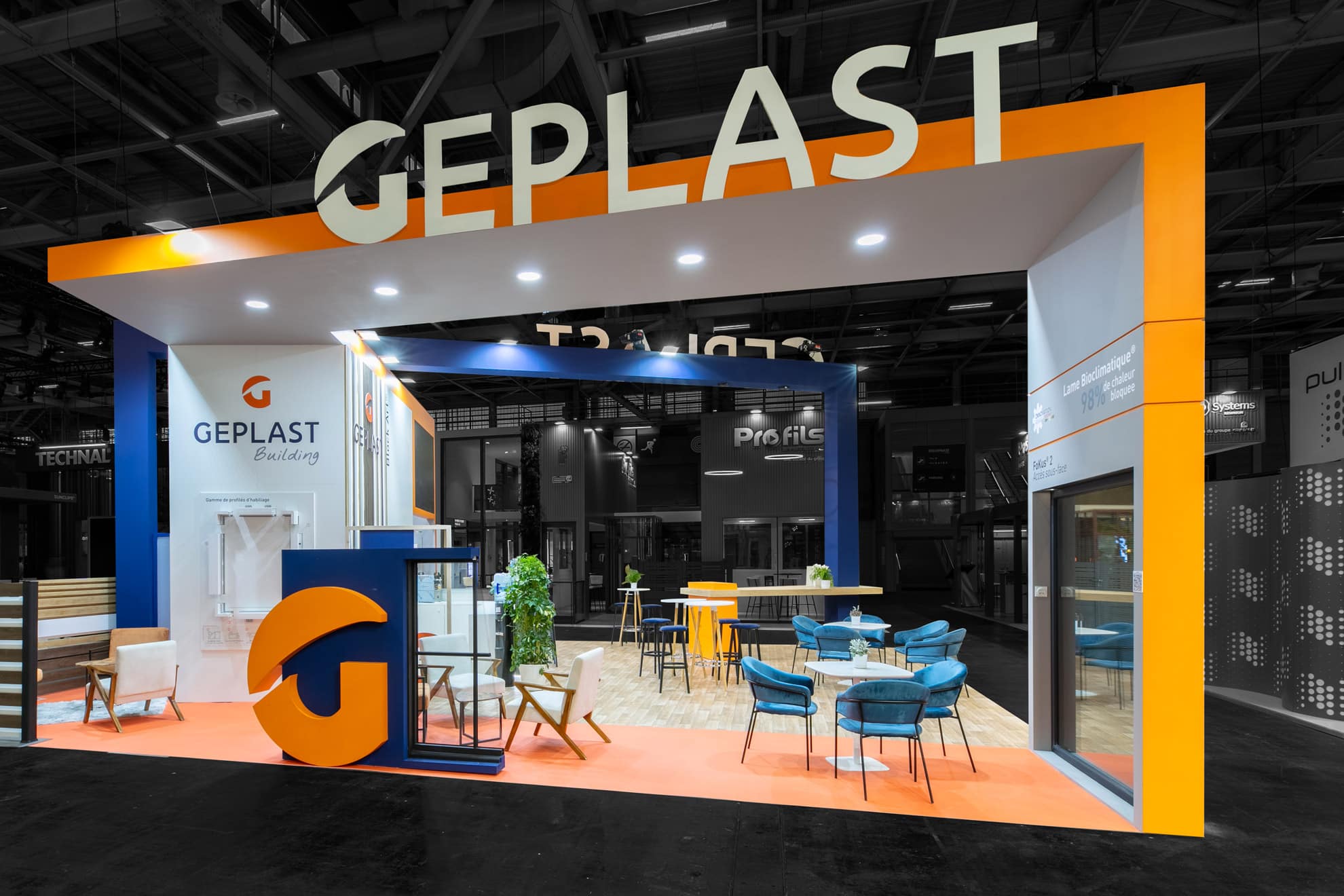 Vue de face du stand Geplast au salon BATIMAT 2026.